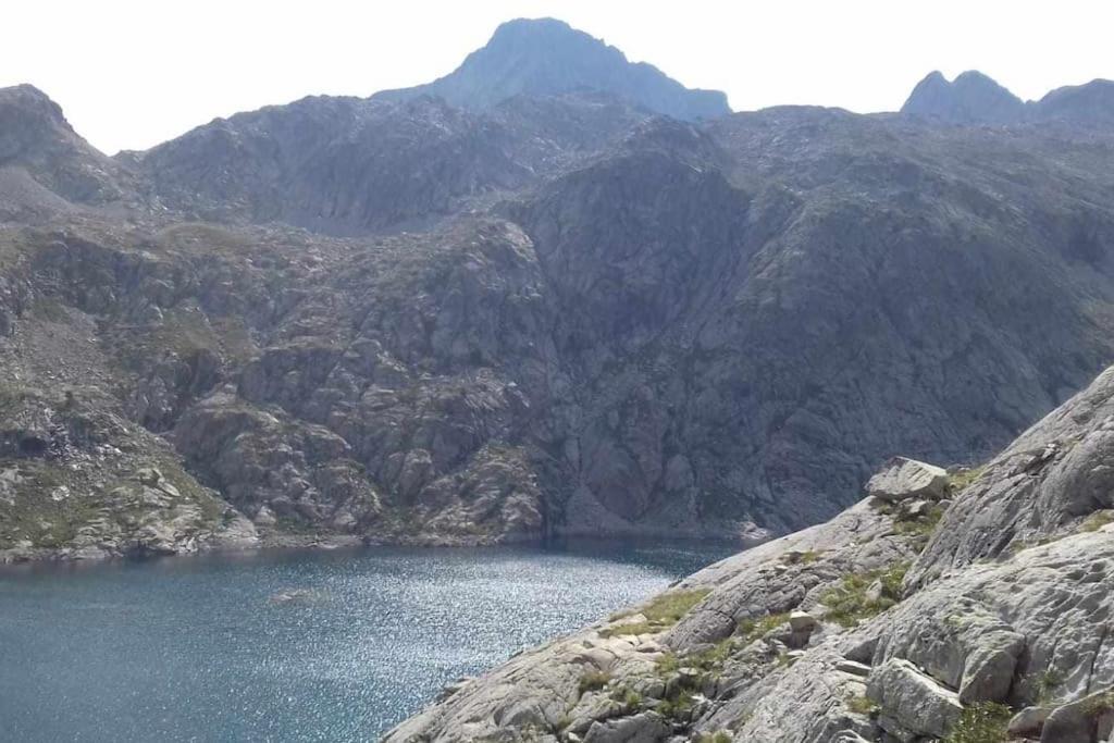 El Refugio De Tena - Tucasaenlospirineos Escarrilla Exterior photo